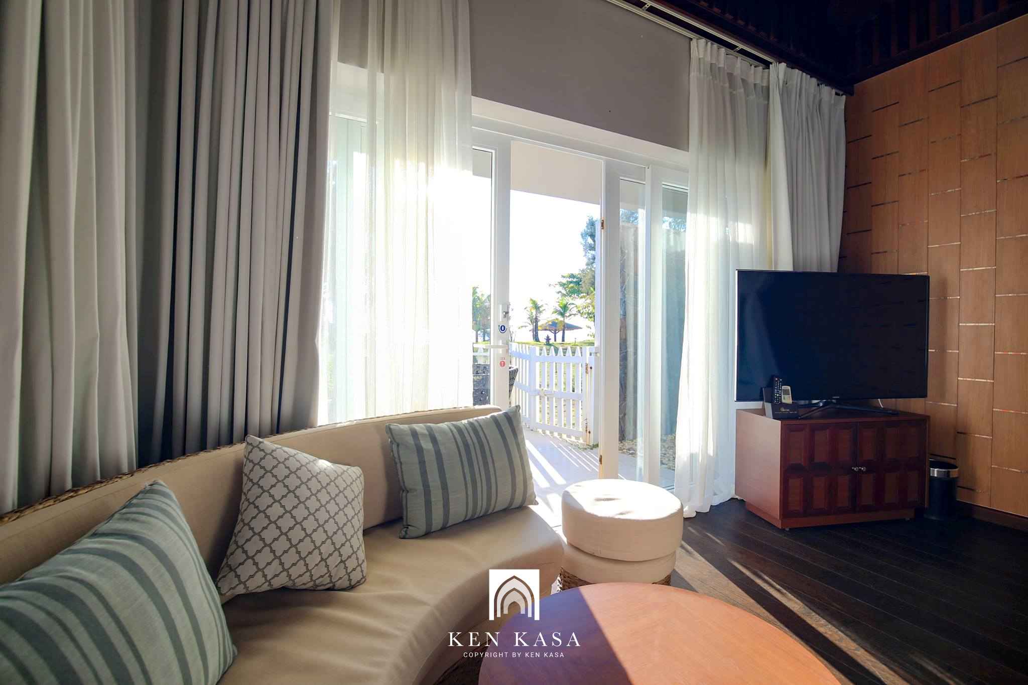 Ph&ograve;ng kh&aacute;ch của căn Villa Executive